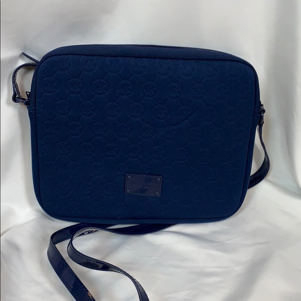 MK tablet protection purse